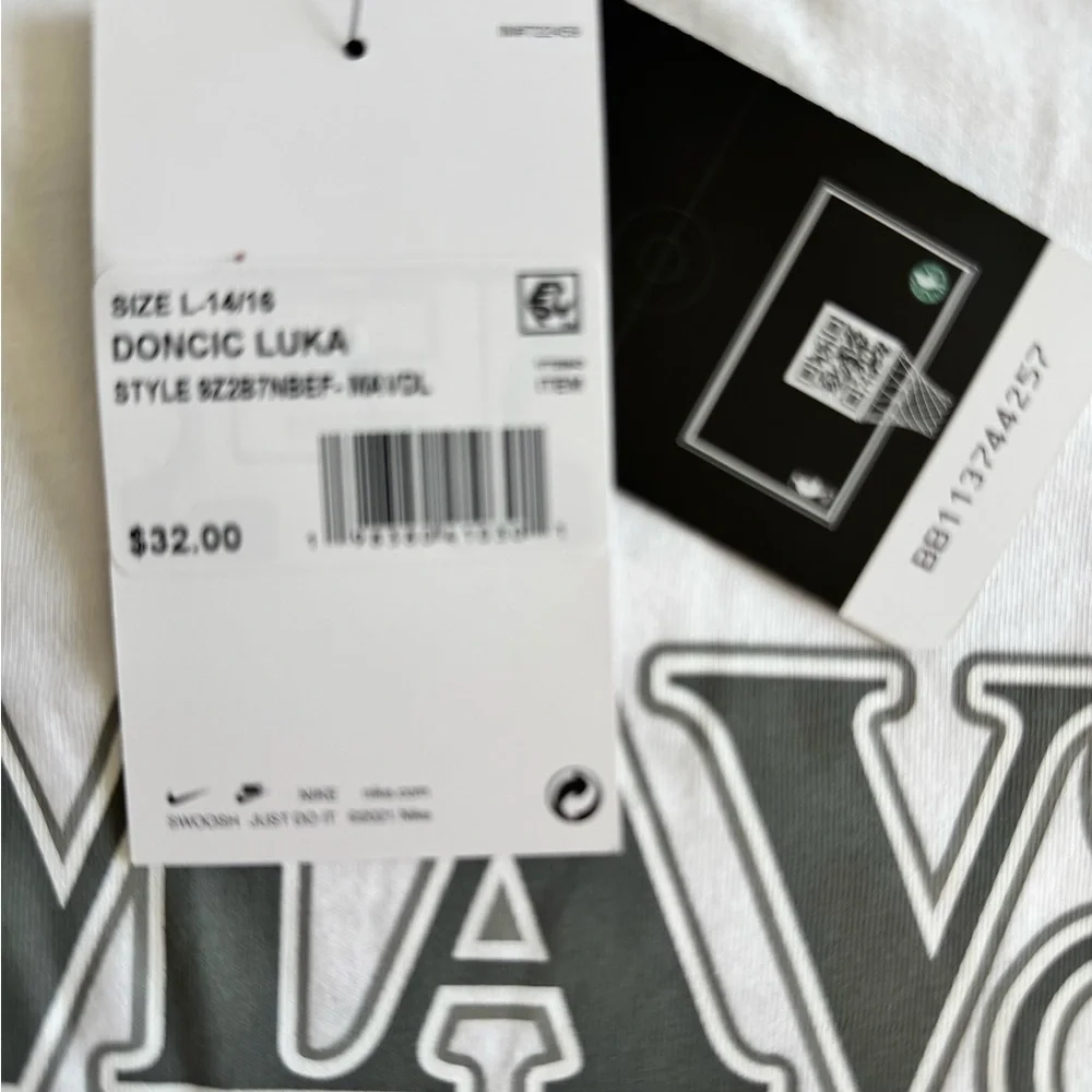 Nike score big
